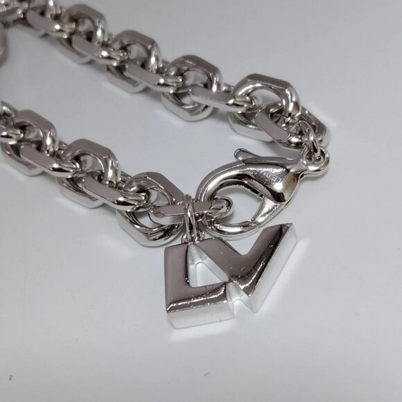 Louis Vuitton Necklace Silver LE0112 499-072925 - Picture 4 of 9